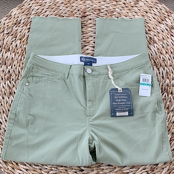 Democracy High Rise Slim Straight Scallop Hem Crop - Picture 4 of 16